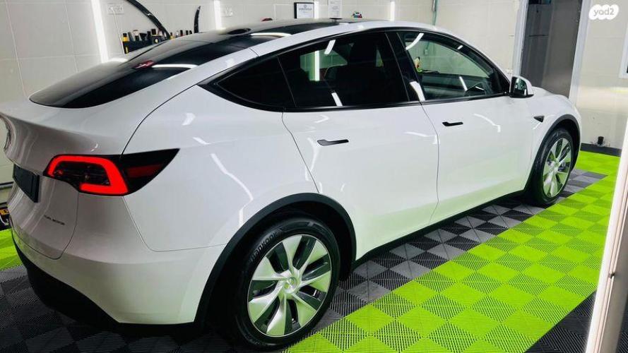 טסלה Model Y