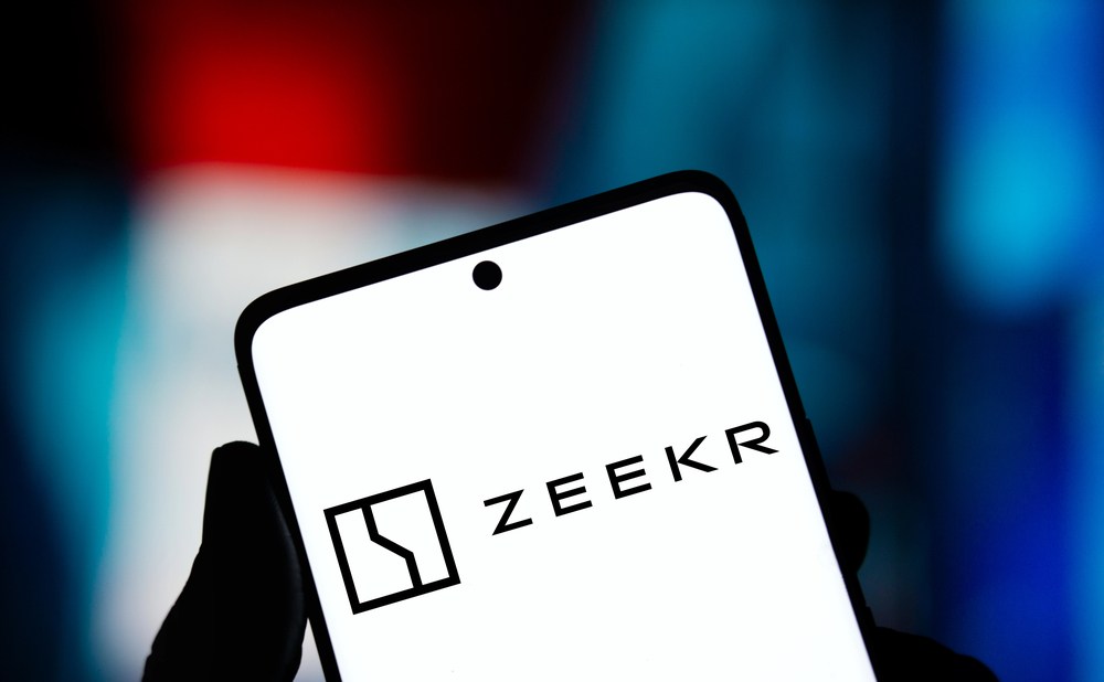 סיקור ZEEKR מודל 001 שנת 2024